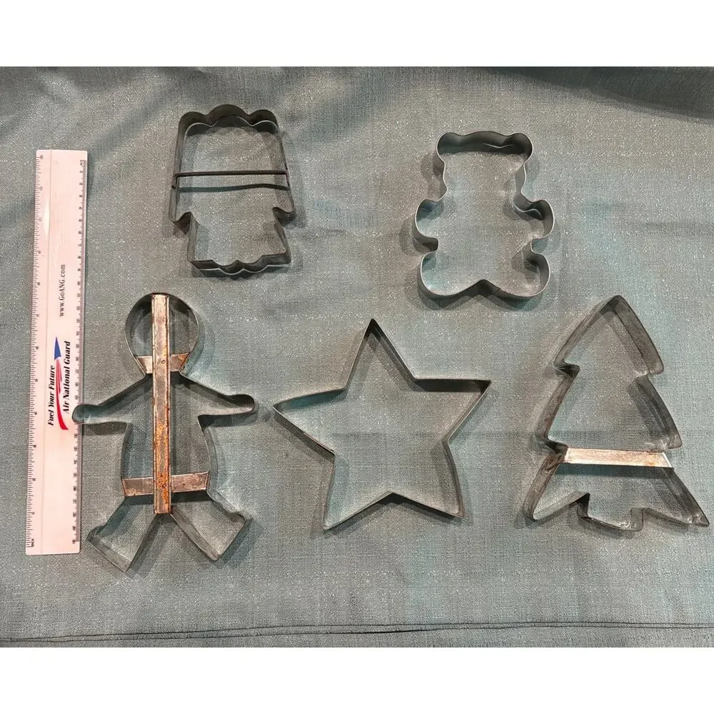 Random Mix Of 5 LARGE Vintage Christmas Cookie Cutters